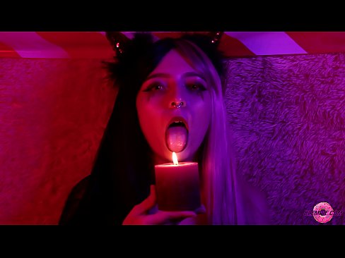 ❤️ Passievolle Blowjob van Sexy Succubus met mondvervulling ❤❌ Seksvideo by ons ❤
