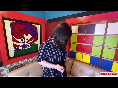 ❤️ Japanese cutie met groot tiete masturbeer met seksspeelgoed en kry 'n orgasme. Sy praat in 'n onderhoud oor haar fokken ervaring. Groot tiete en harige poes wat hard kreun. Osakaporn ❤❌ Seksvideo by ons ❤